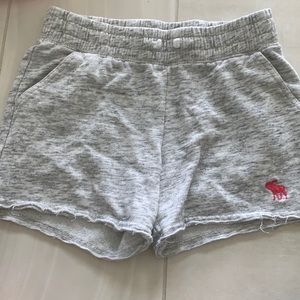 Abercrombie Kids midi grey shorts
